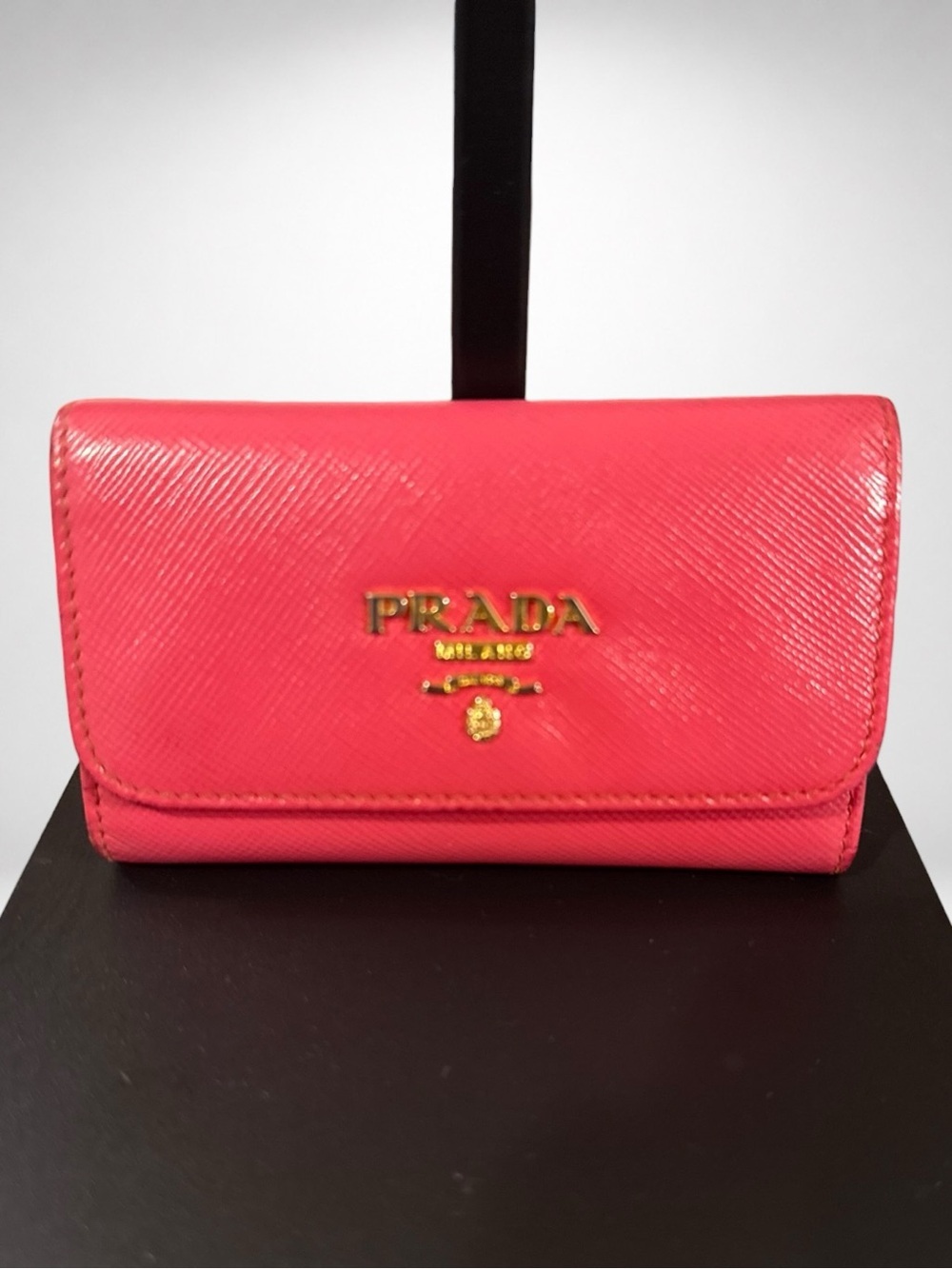 Prada 6 Key Holder Women’s Saffiano Leather Pink Snap Closure Gold Hardware